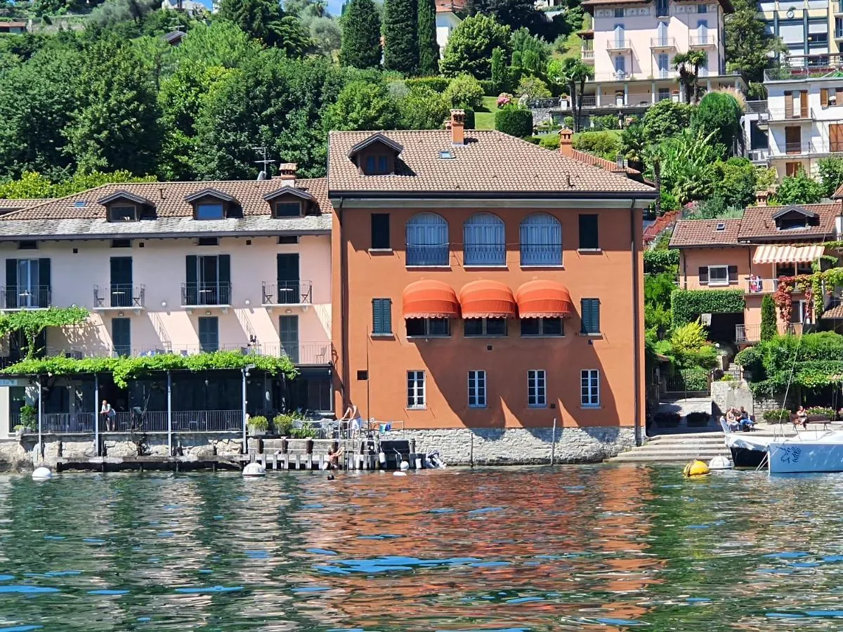 Bellagio Lakeside Apartment
